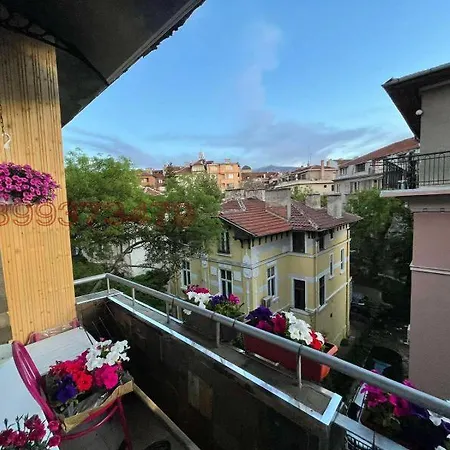 Top Center Art Deluxe Apartment Near To Aleksander Nevsky Cathedral 아파트 소피아