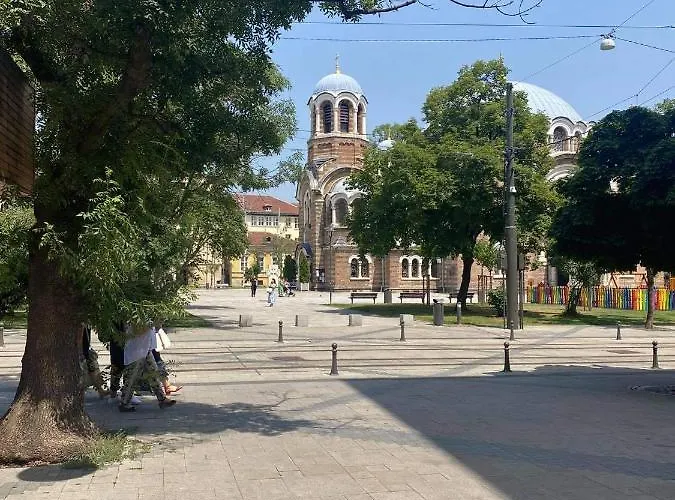 Top Center Art Deluxe Apartment Near To Aleksander Nevsky Cathedral Apartament Sofia